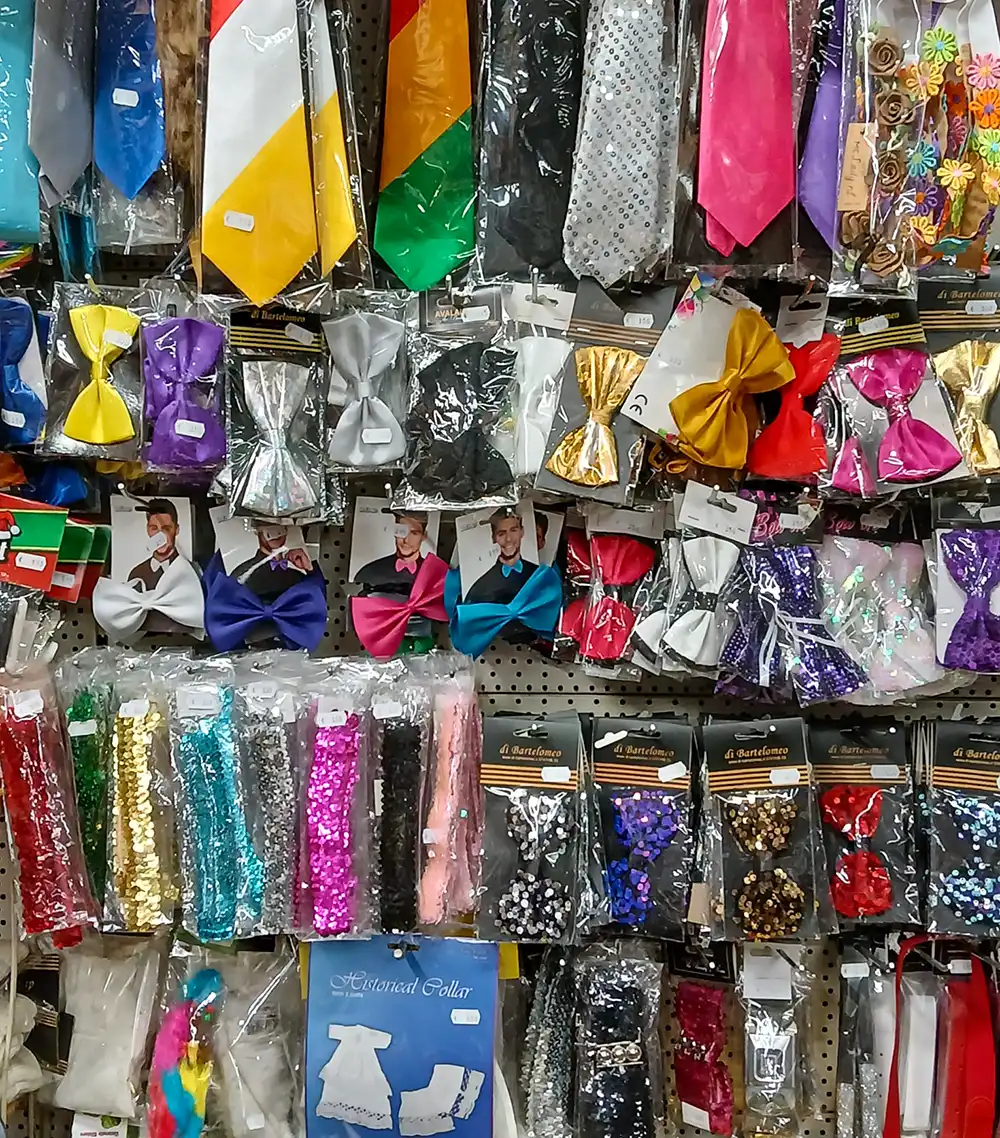 Stropdassen, strikken en glitters